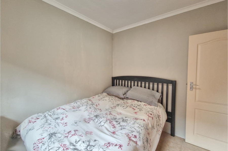 2 Bedroom Property for Sale in Vredekloof Western Cape